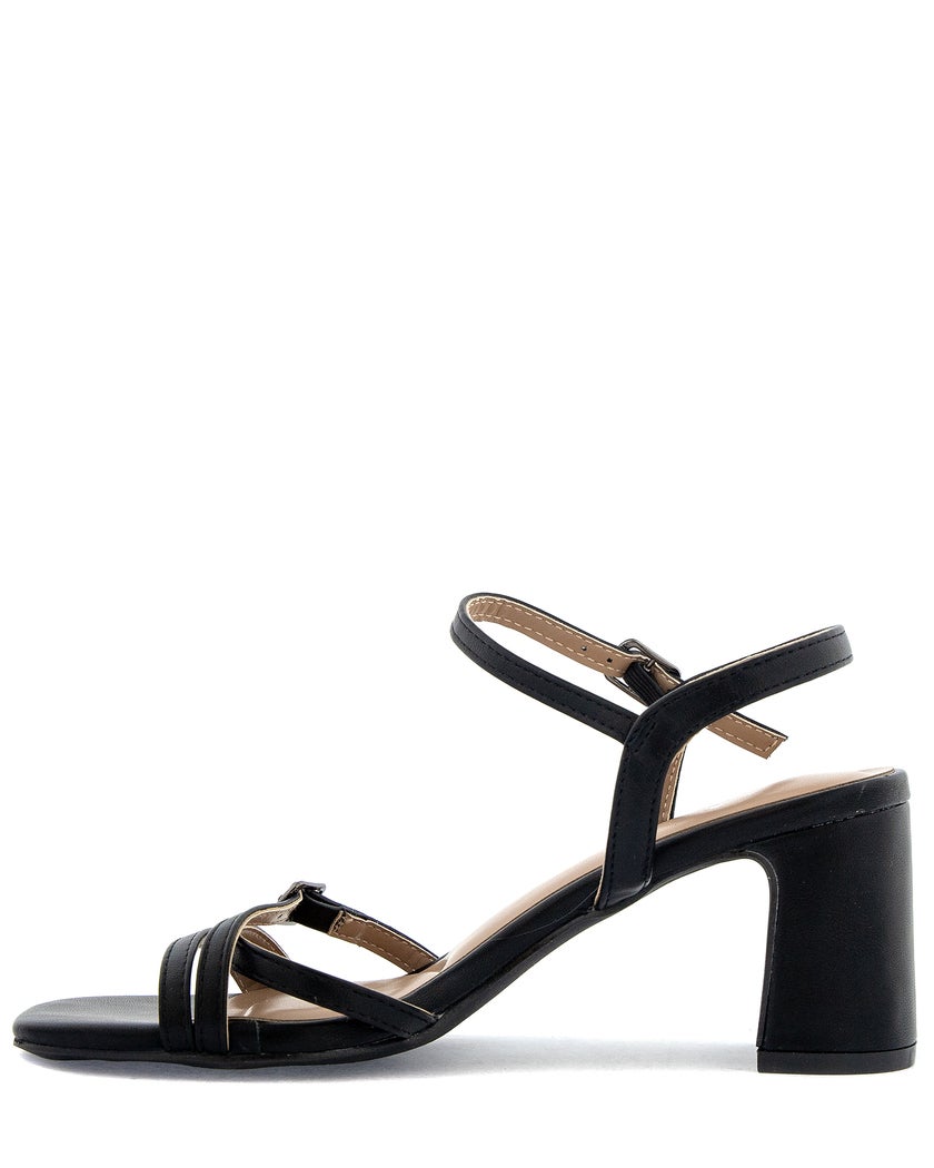 Emelie Strandberg Sandalett