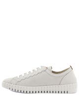 Ella of Sweden Vit Sneakers