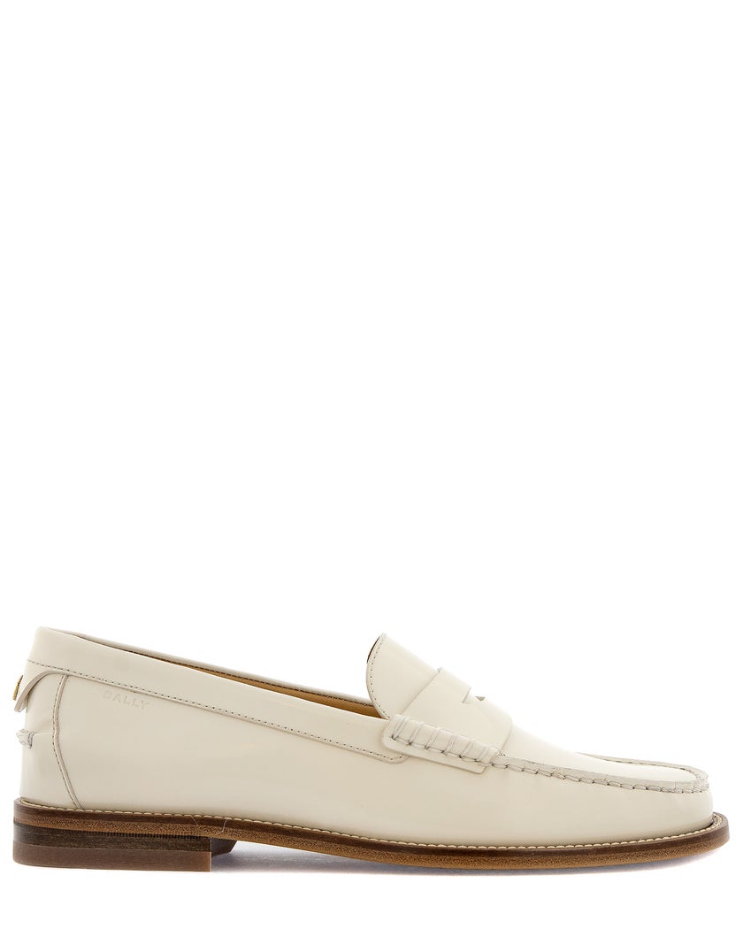 Bally Vit Loafers