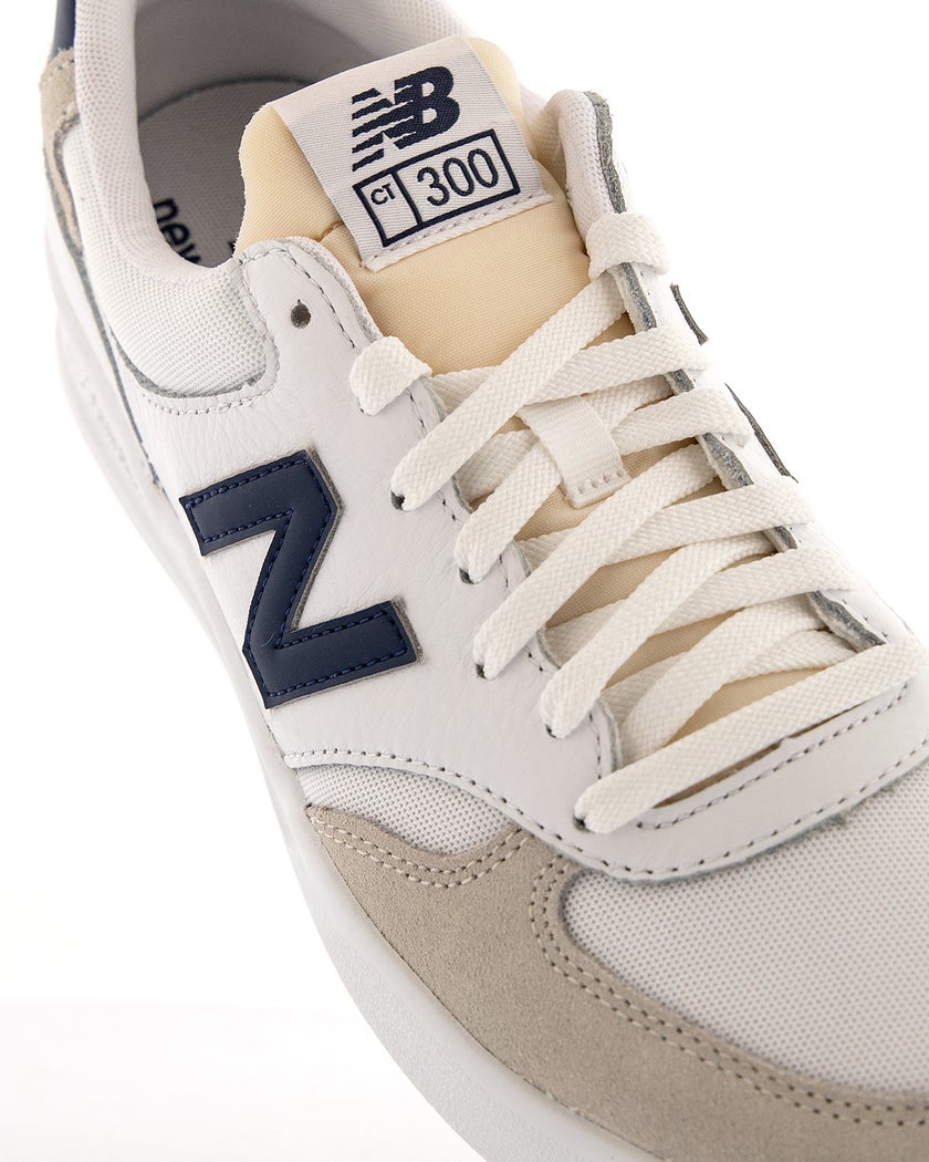 New Balance Vit Sneakers
