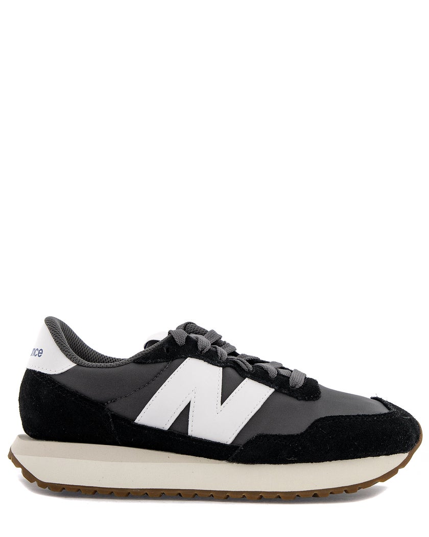 New Balance Svart Sneakers