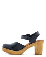 Foot News Svart Sandalett