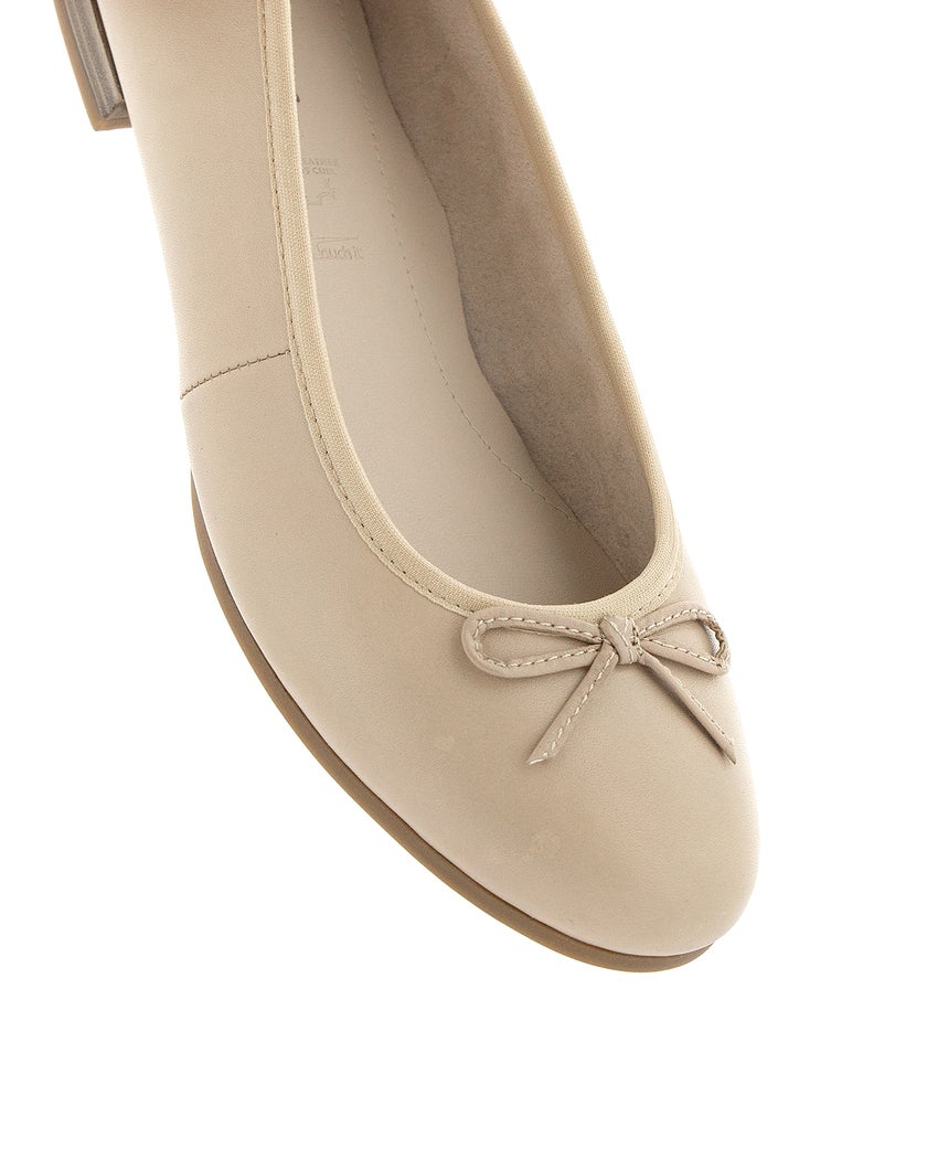 Tamaris Beige Ballerina