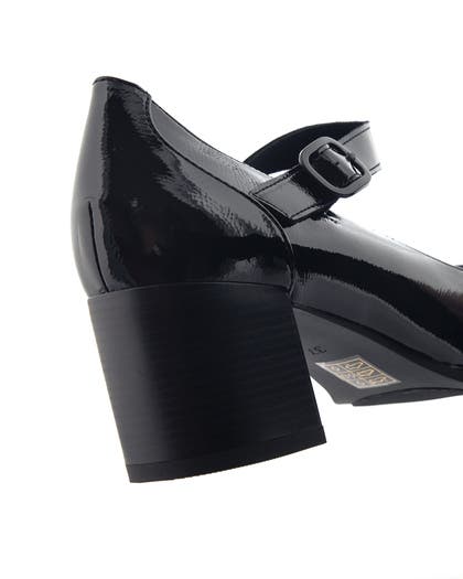 Emelie Strandberg Svart Pumps