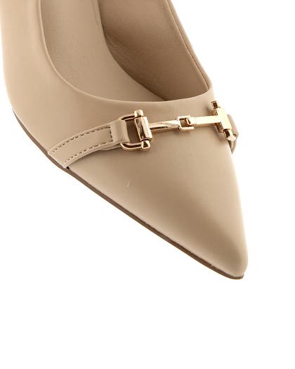 Duffy Beige Pumps