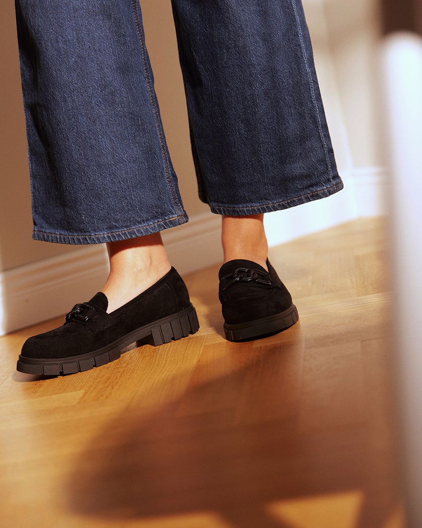 Emelie Strandberg Svart Loafer