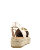 Foot News Guld Sandalett