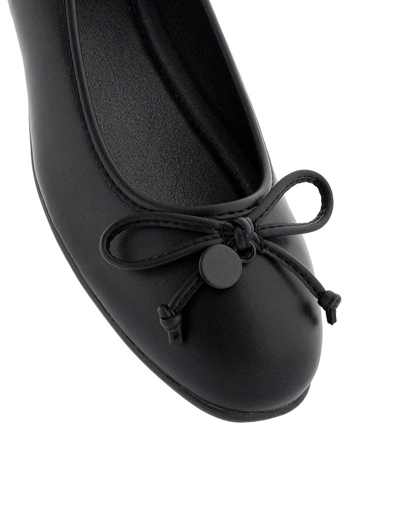 Emelie Strandberg Ballerina