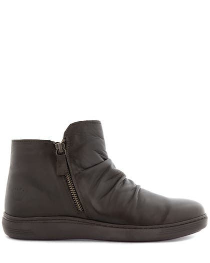 Charlotte Of Sweden Brun Boots